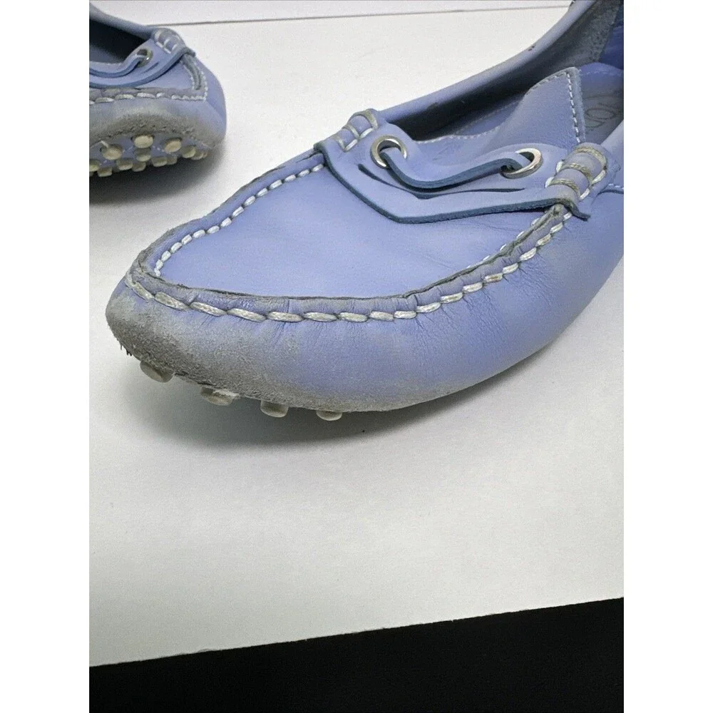 Tod’s light blue leather penny loafers Contrast Stitching Women’s Sz 9 Non Slip